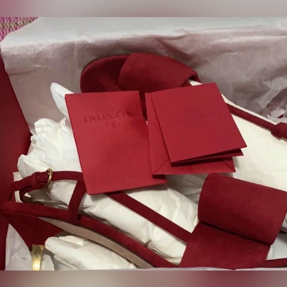 Brand new authentic Valentino red sandals - Picture 5 of 5